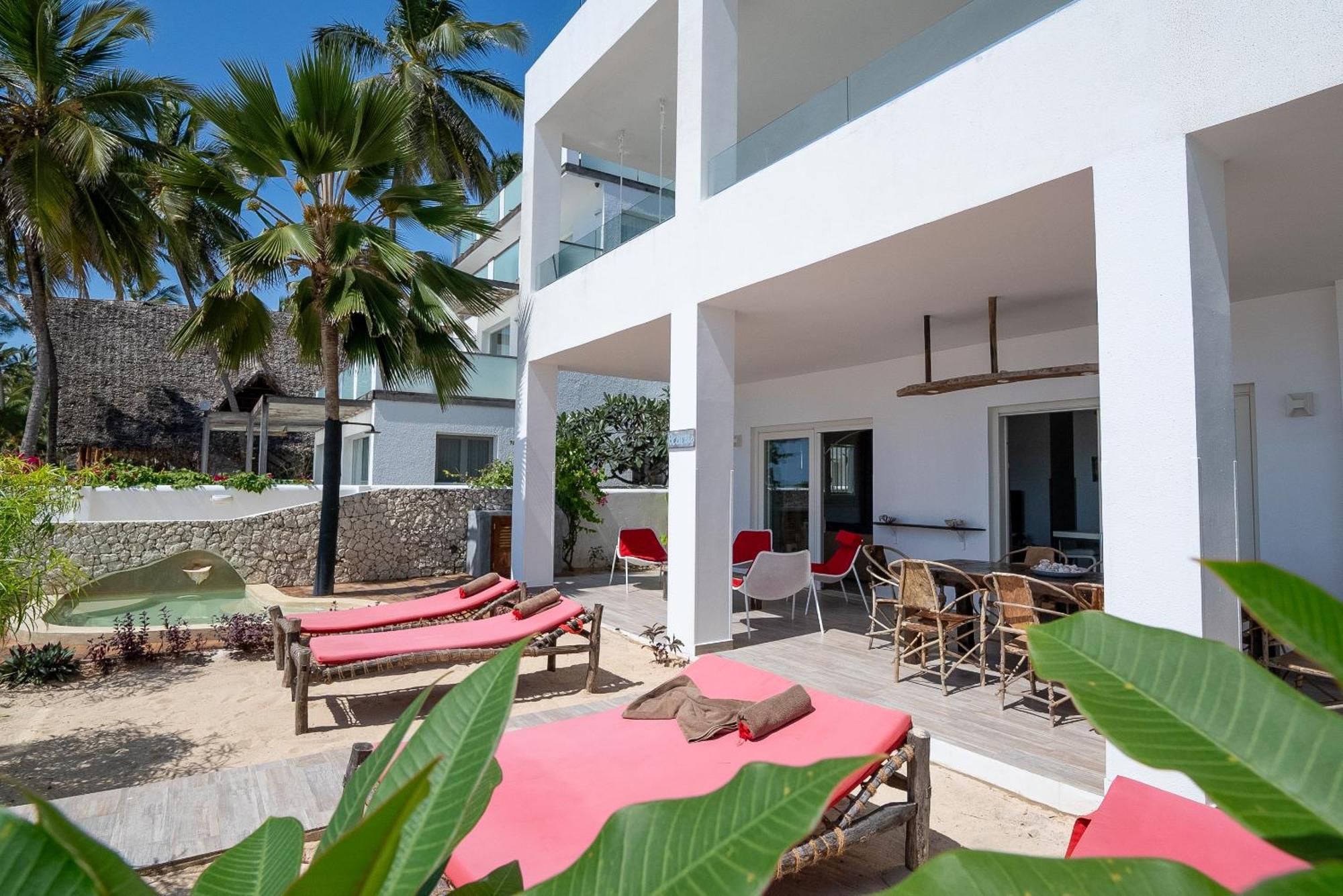 Ocean Blue Apartment With Panoramic Pool Zanzibarhouses Kiwengwa  Bagian luar foto